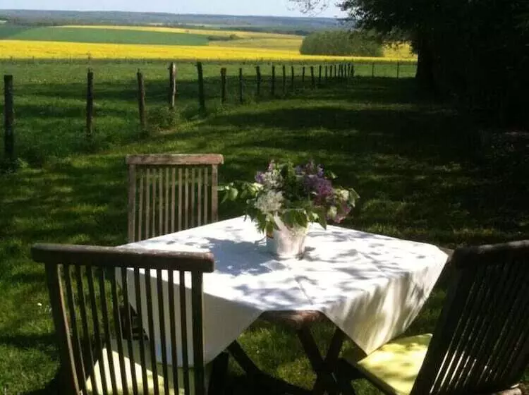 Logis Hotel La Grange Du Relais