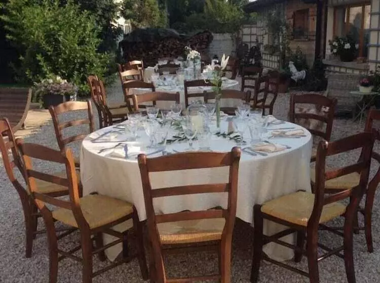 Logis Hotel La Grange Du Relais