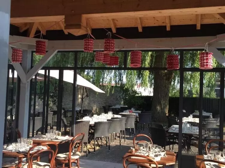 Logis Hotel La Grange Du Relais