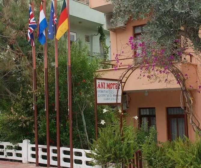فندق على الطريق Ani Pension