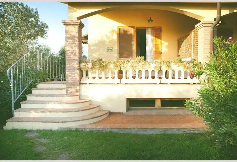 هتل Agriturismo Costa Etrusca