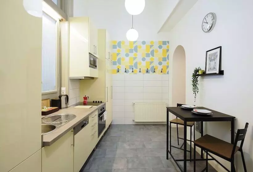 Maverick Apartments