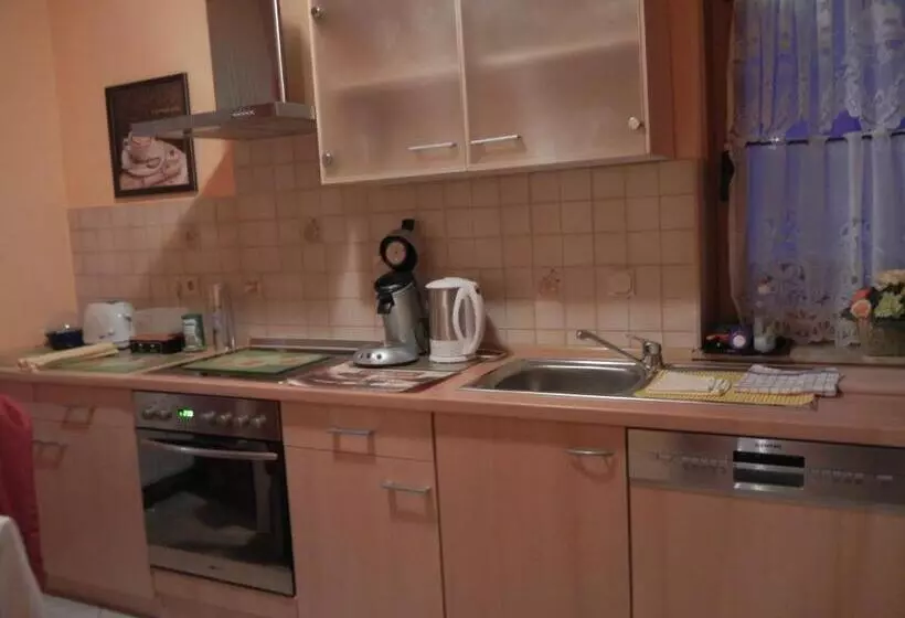 Majatalo Gastehaus Monika