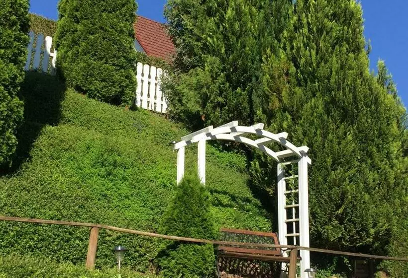 Majatalo Gastehaus Monika