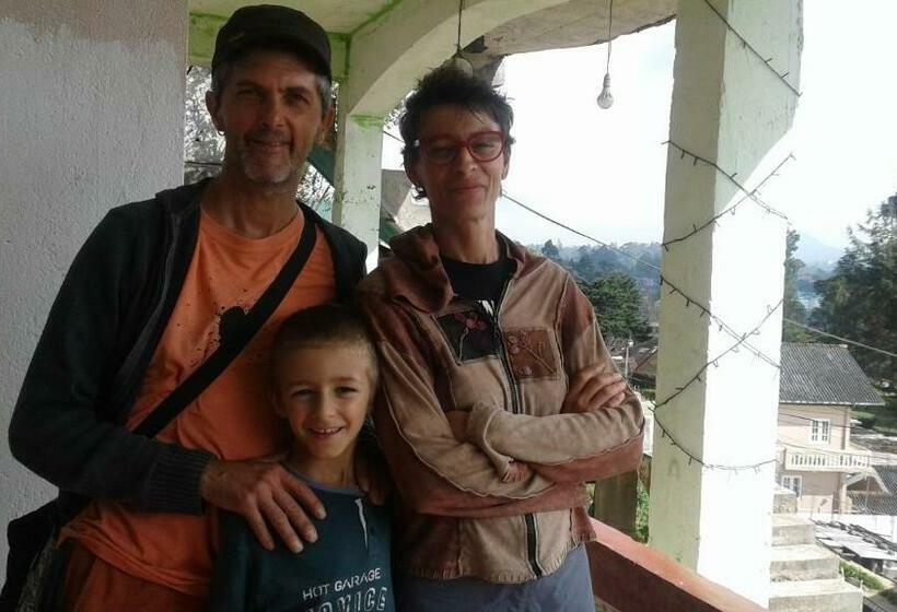 Majatalo Max Mount View