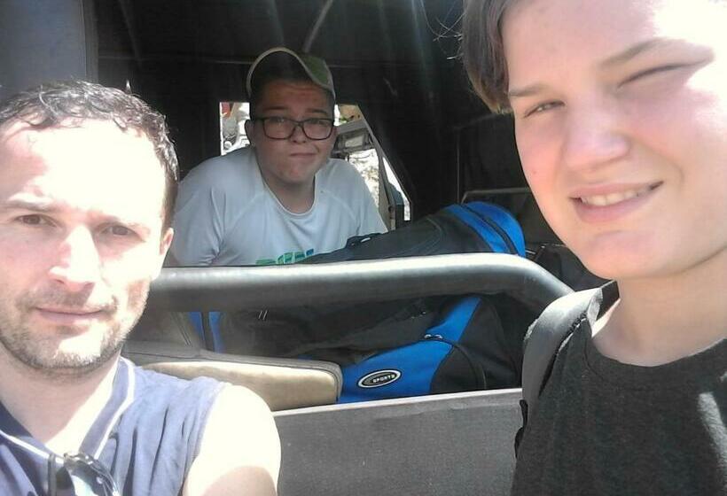 Majatalo Max Mount View