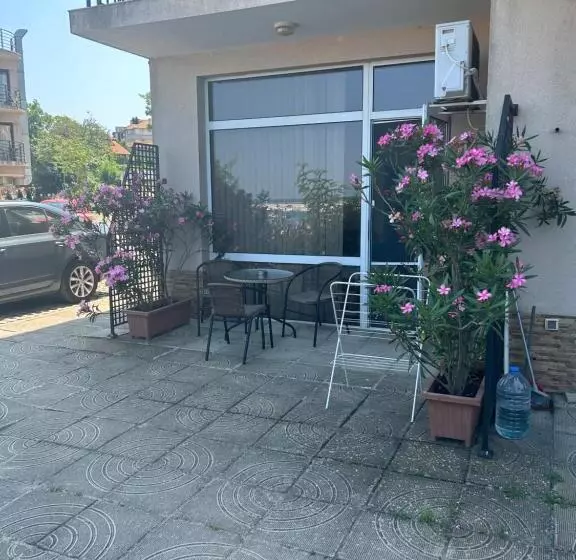 پانسیون Villa Maria 2
