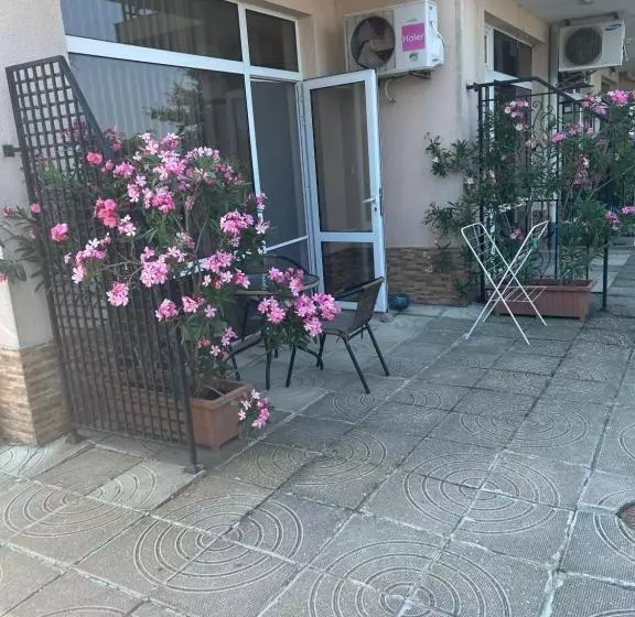 پانسیون Villa Maria 2