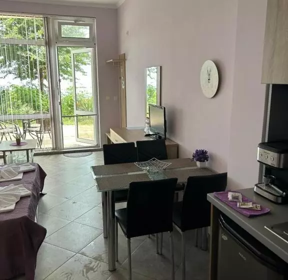پانسیون Villa Maria 2
