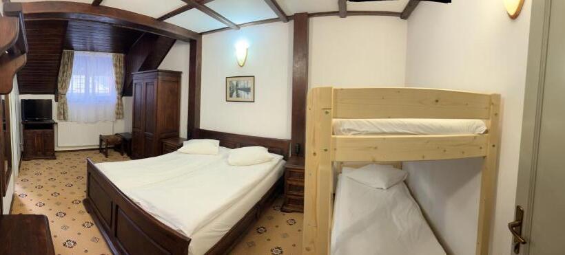 Pensiunea Pasul Clabucetului