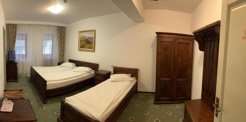 Pensiunea Pasul Clabucetului