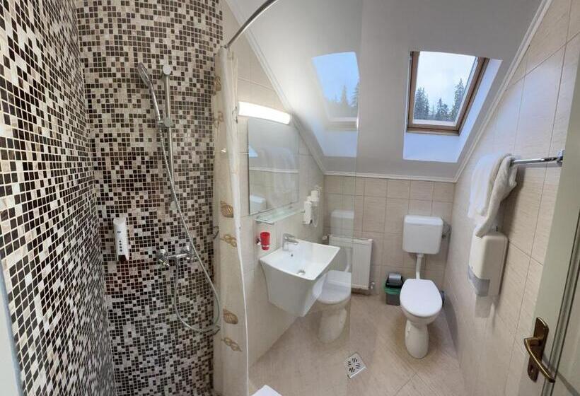 Pensiunea Pasul Clabucetului