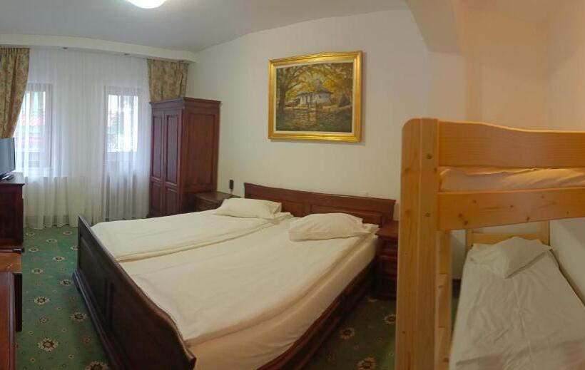 Pensiunea Pasul Clabucetului