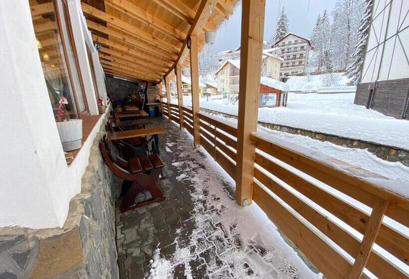 Pensiunea Pasul Clabucetului