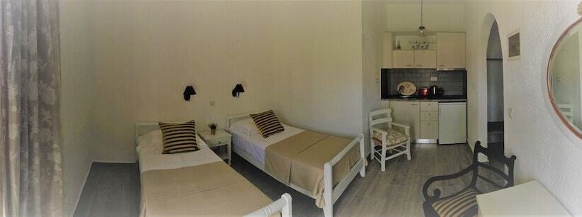 Elounda George Studios