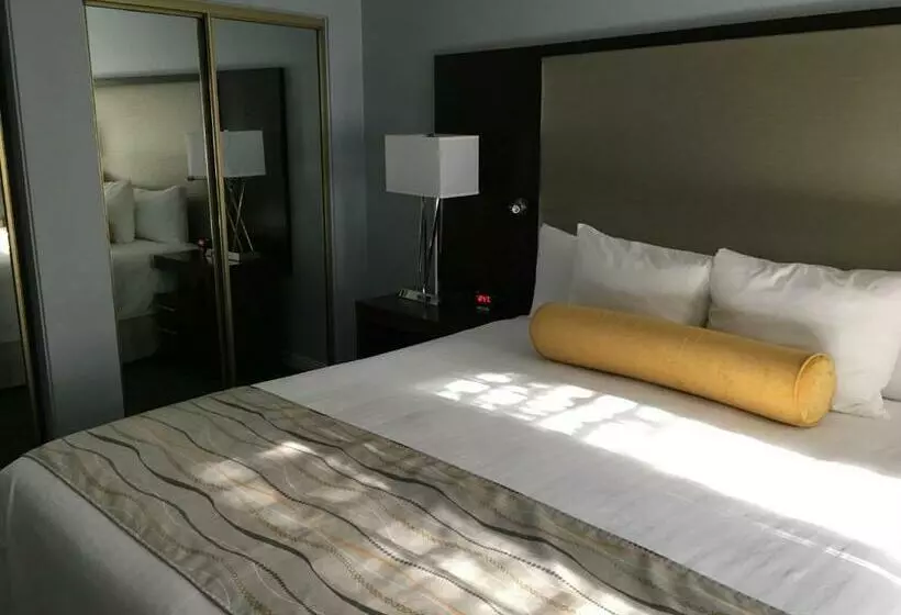Getaways At Palm Springs Tennis Club