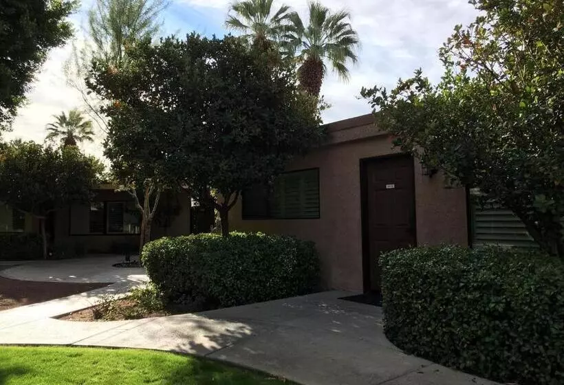 Getaways At Palm Springs Tennis Club