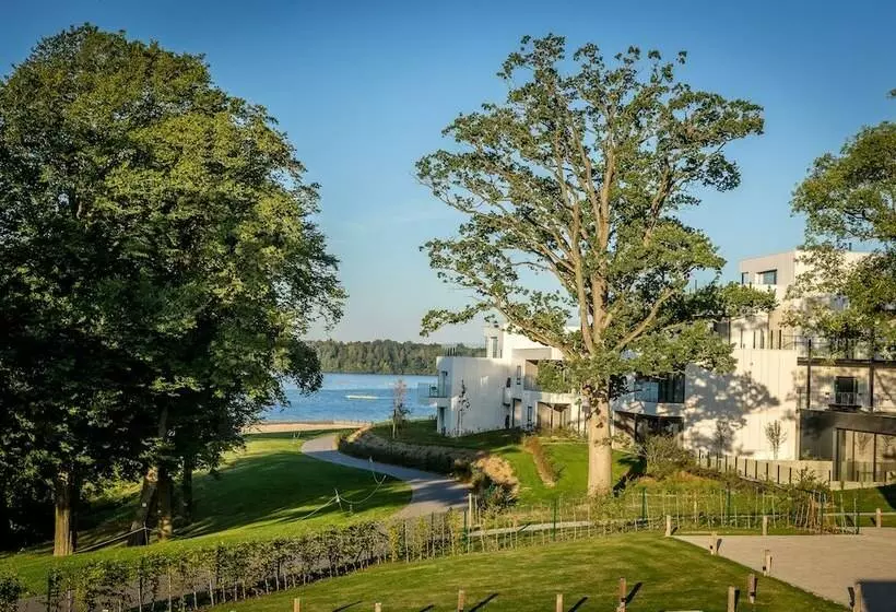 Hotelli Golden Lakes