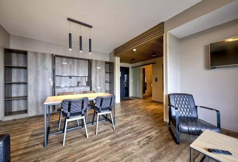 Hotelli Golden Lakes