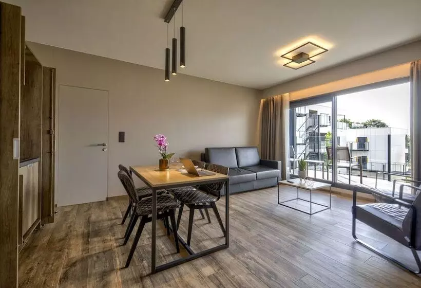 Hotelli Golden Lakes