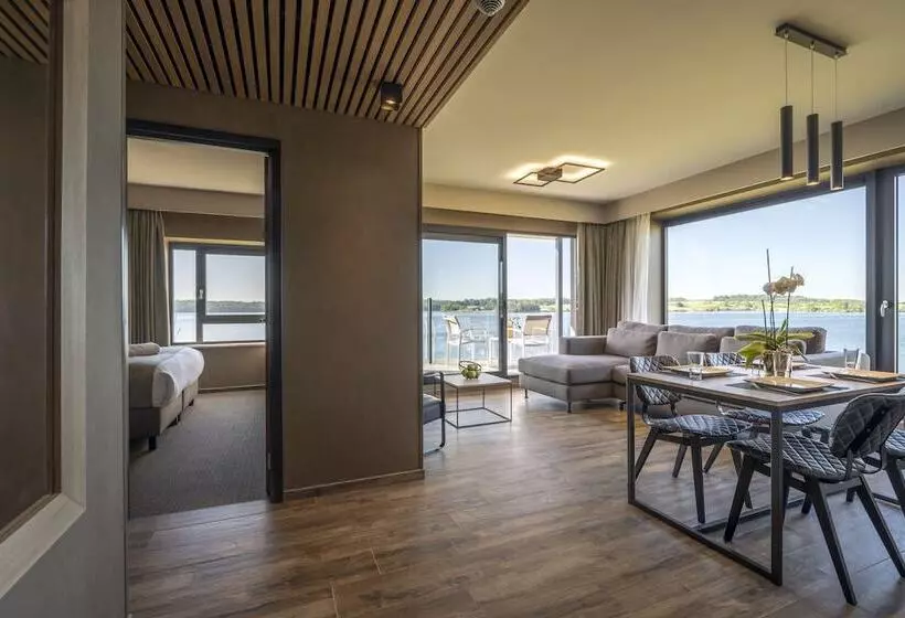 Hotelli Golden Lakes