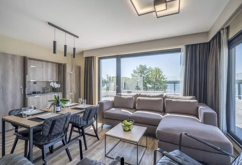 Hotelli Golden Lakes