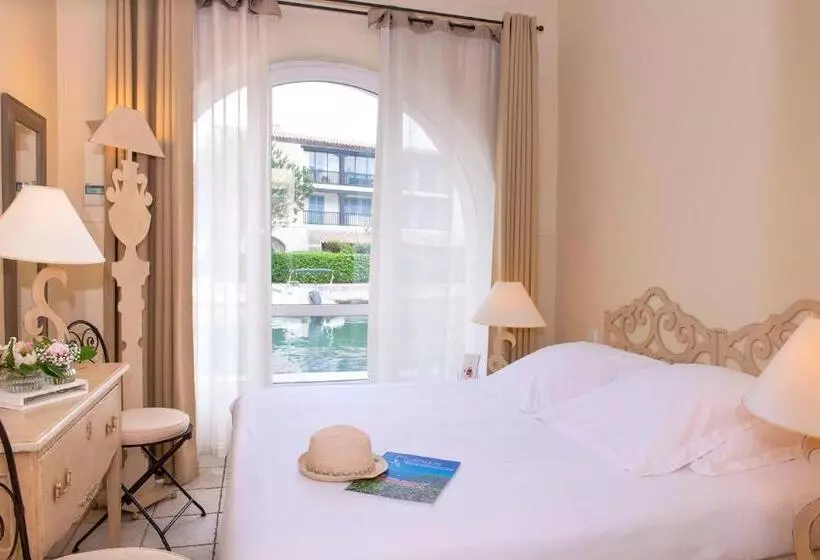 هتل Le Suffren Hôtel