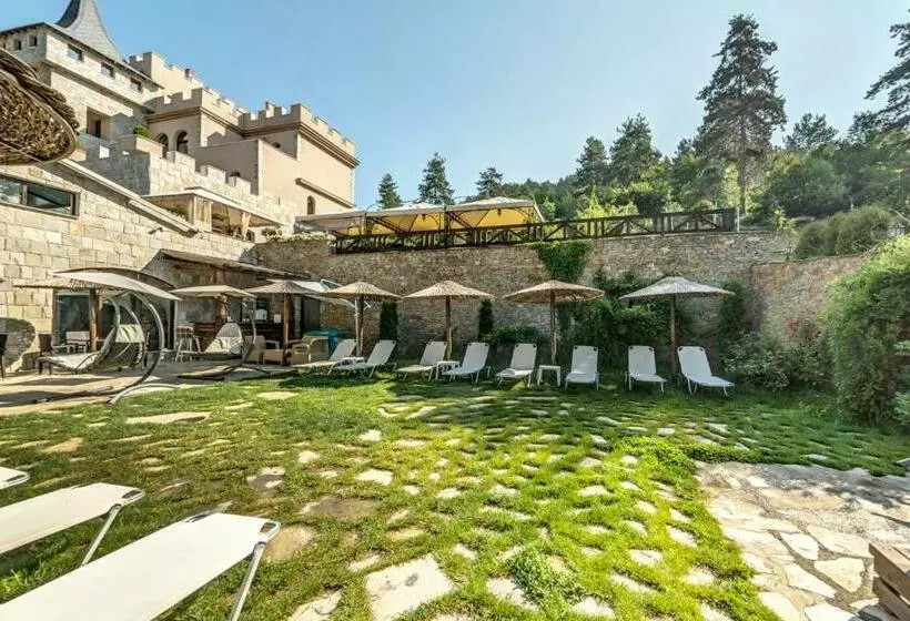 Hotelli Valentina Castle