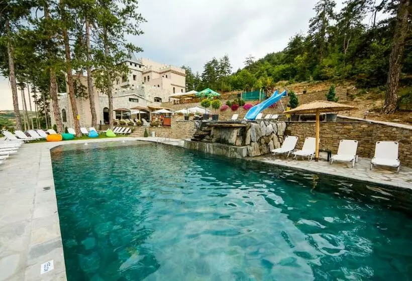 Hotelli Valentina Castle