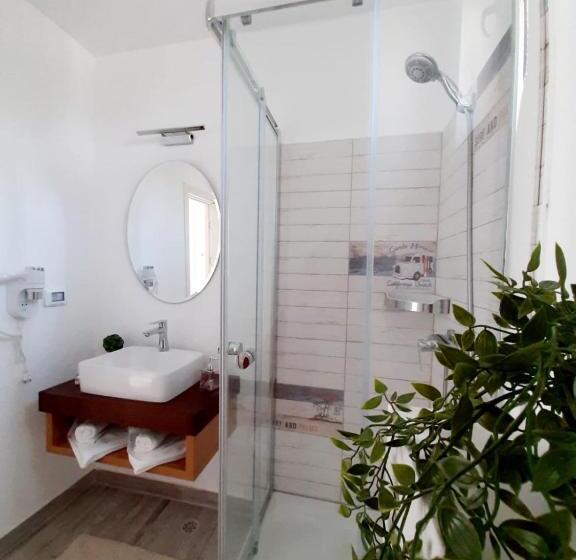 בית מלון כפרי Adriano Pe Plaja Belona