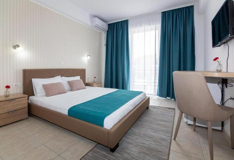 בית מלון כפרי Adriano Pe Plaja Belona