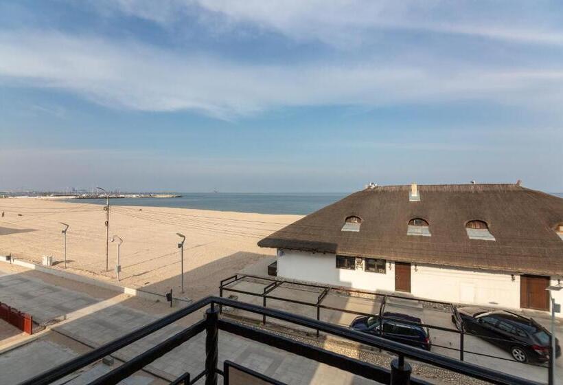 בית מלון כפרי Adriano Pe Plaja Belona