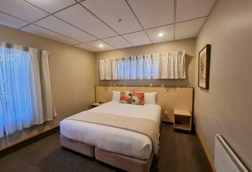 Motelli Amross Court