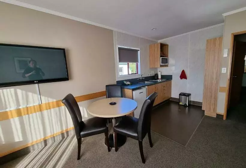 Motelli Amross Court