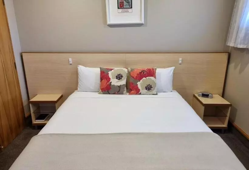 Motelli Amross Court