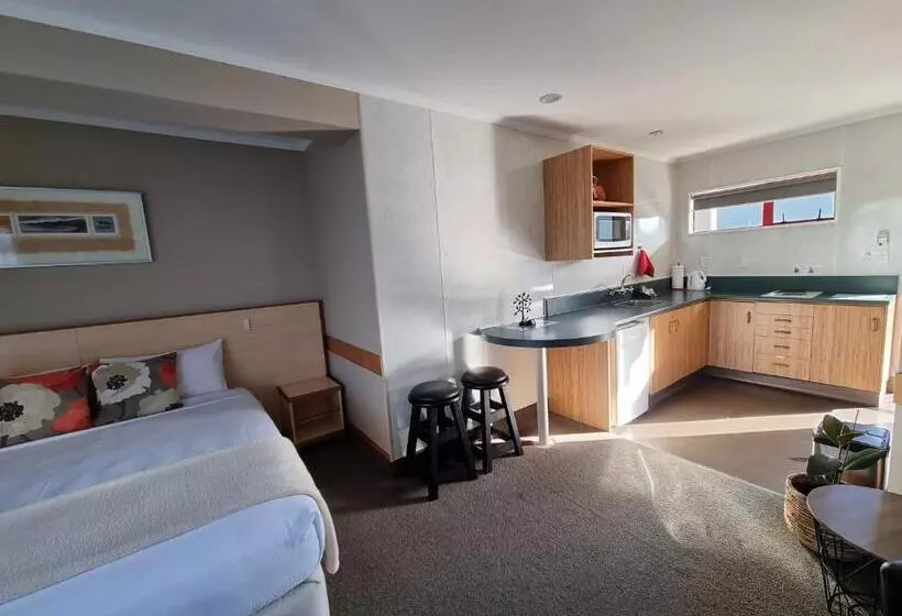 Motelli Amross Court