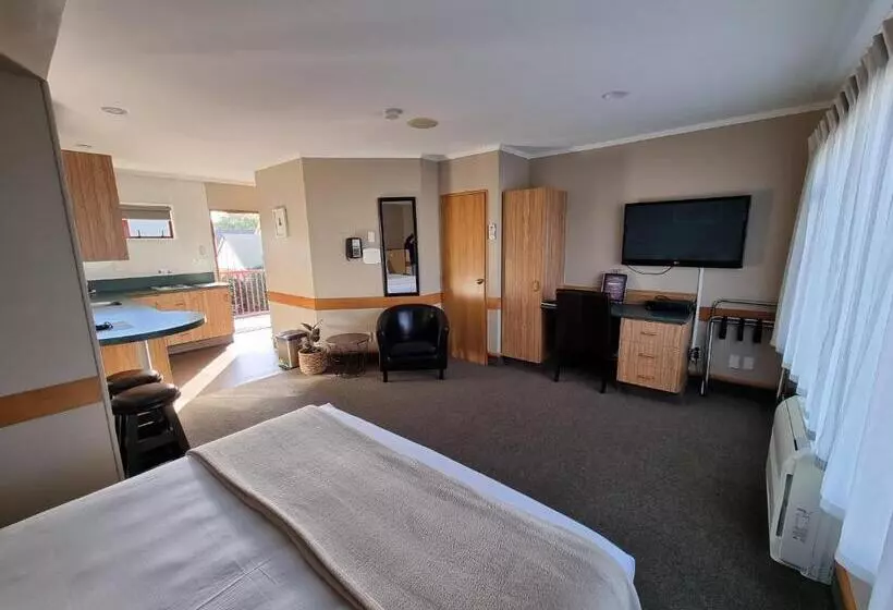 Motelli Amross Court