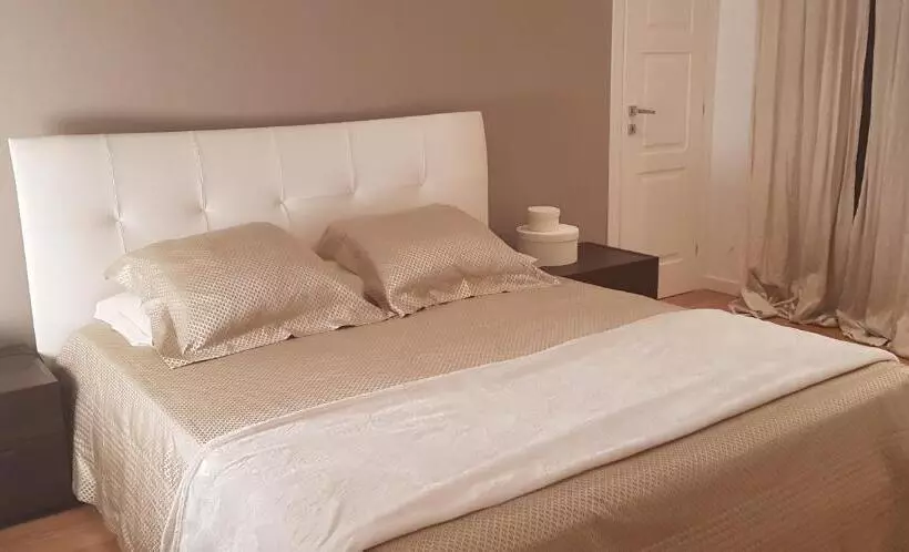 تختخواب و صبحانه Belmonte