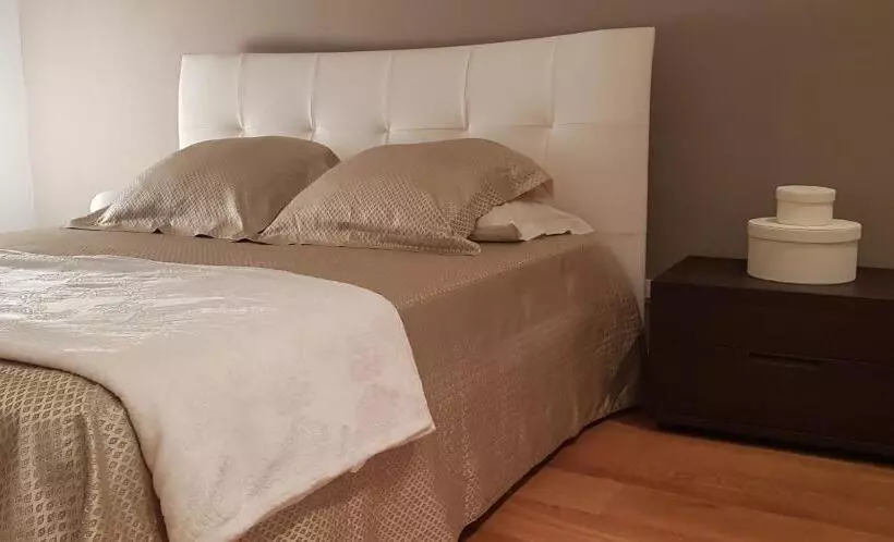 تختخواب و صبحانه Belmonte