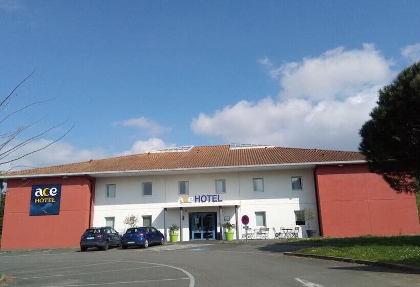 בית מלון כפרי Ace Hôtel Vendée Saint Hermine
