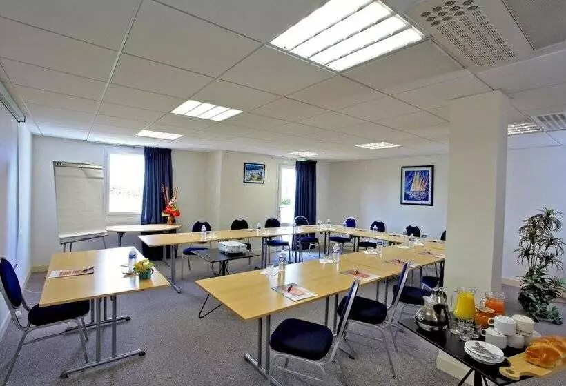 فندق Ace Hôtel Vendée Saint Hermine