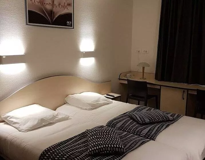 فندق Ace Hôtel Vendée Saint Hermine