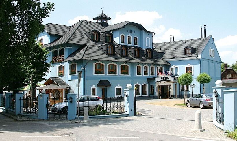 בית מלון כפרי Agh