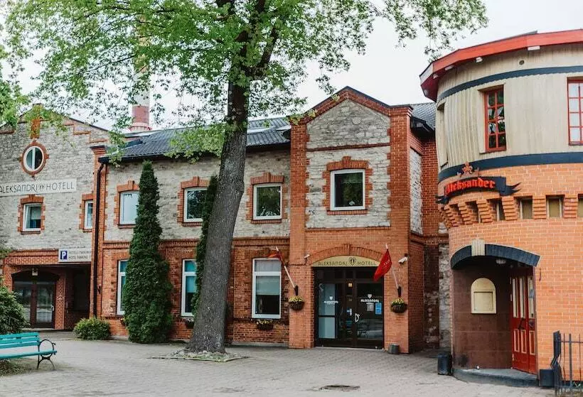 هتل Aleksandri