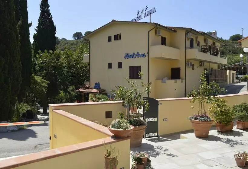 ホテル Anna