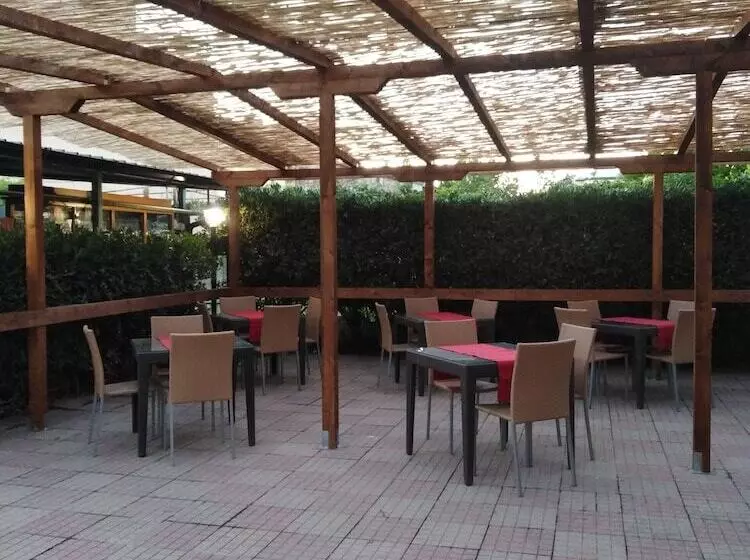 هتل Branca Ritamadre