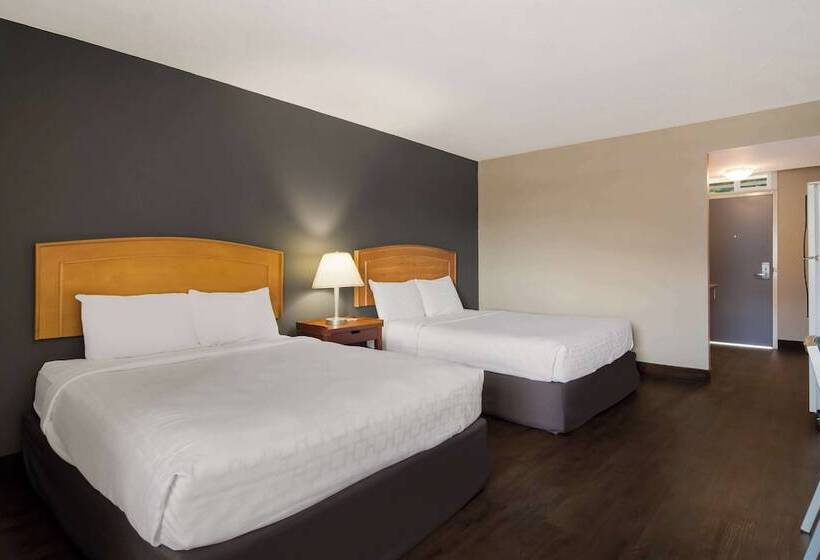 فندق Canadas Best Value Inn & Suites Kamloops