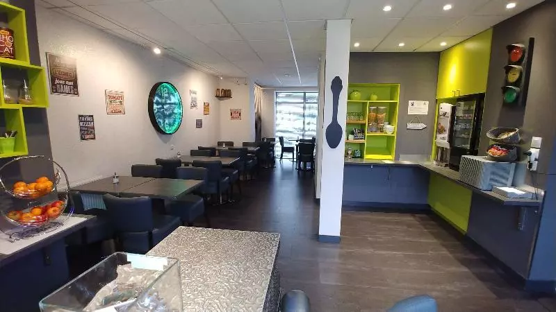 Cit Hotel Le Cheval Blanc Cognac Centre