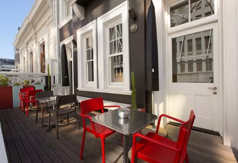 호텔 Daddy Long Legs Art