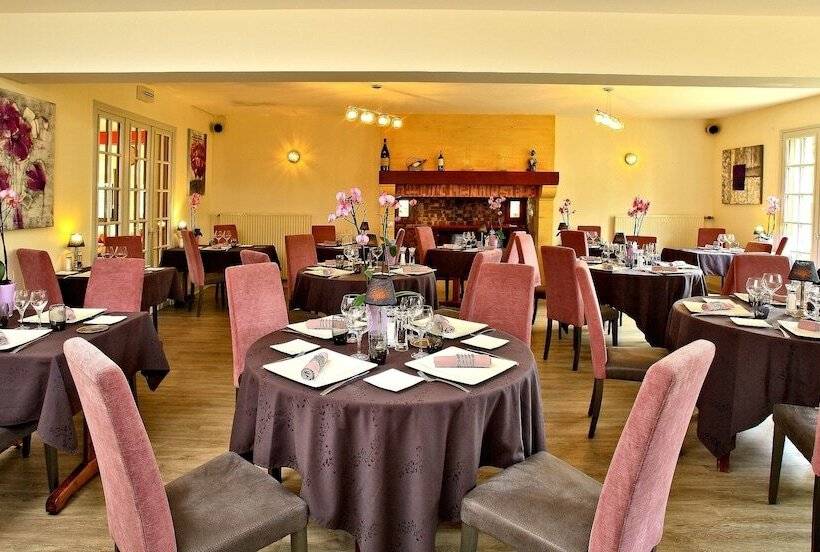 Отель Hostellerie Du Causse